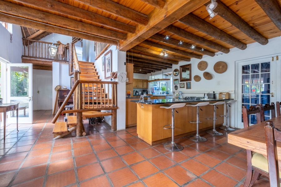 5 Bedroom Property for Sale in Mcgregor Western Cape